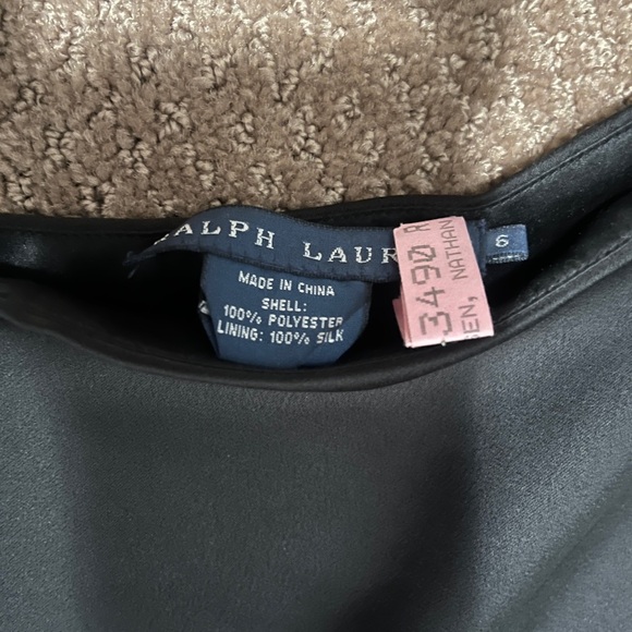 Ralph Lauren 100% silk skirt. In great shape! - Picture 2 of 2